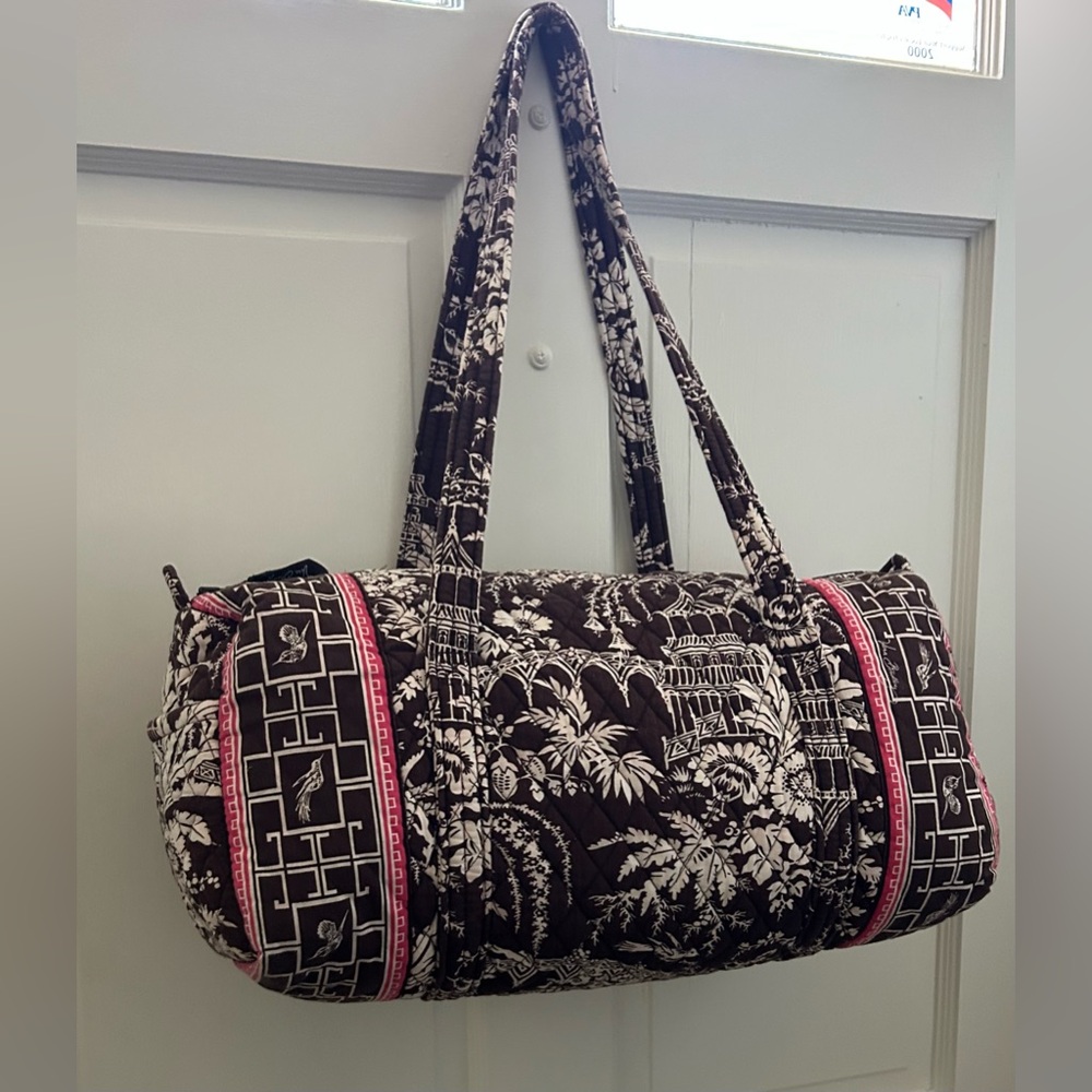 VERA BRADLEY Retired Imperial Toile Medium Duffle Bag Carryon Travel Brown Pink